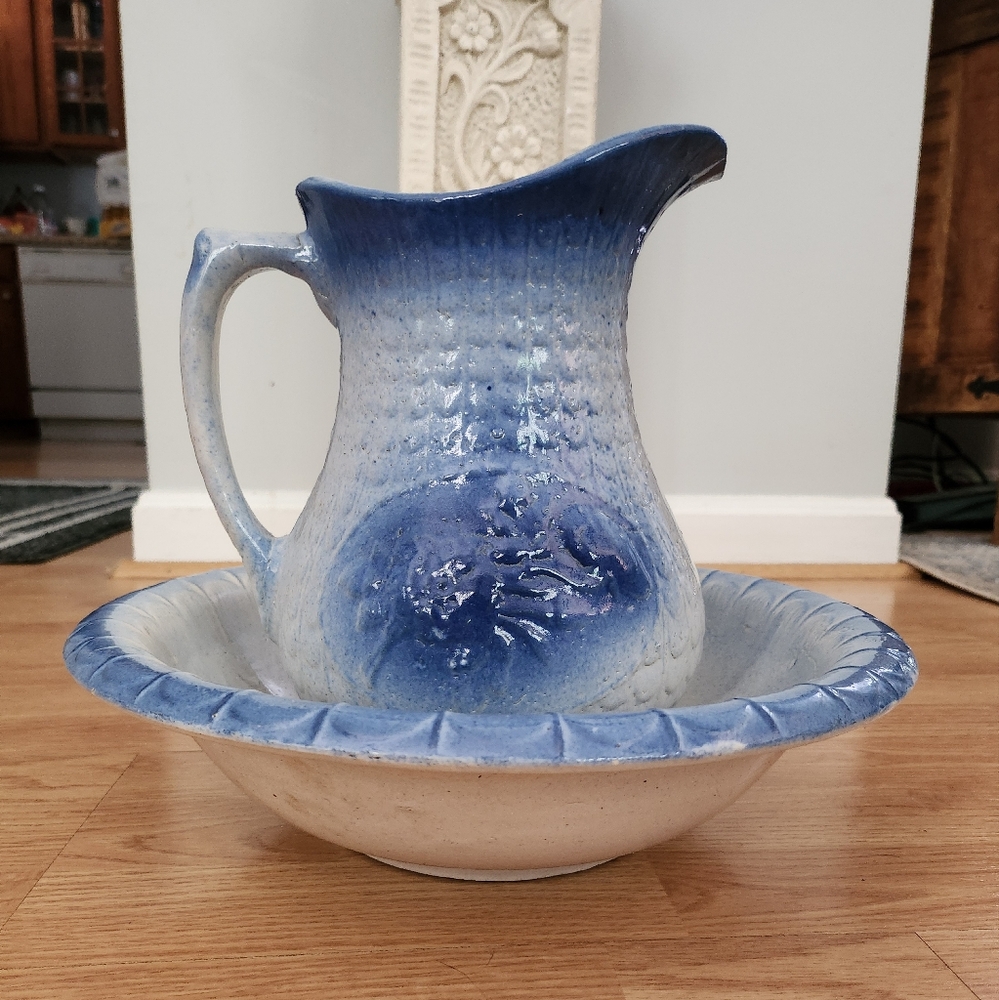 Early 1900's pitcher and basin bath set, AE Hull salt glazed, blue and white